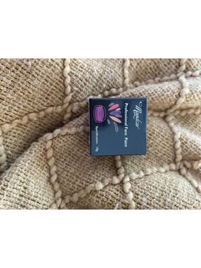 A104 Maydear Face Body Paint, Professional Water Based Face Painting Palette red